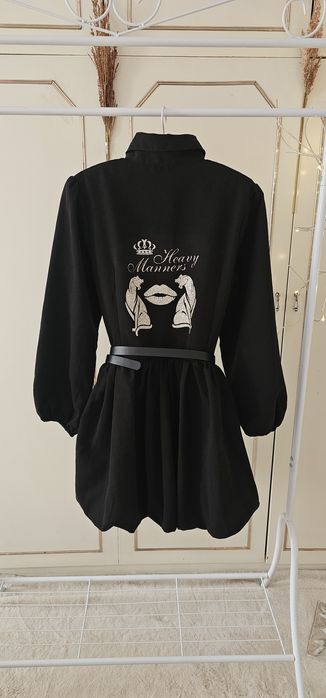 Рокля Тип балон в черно