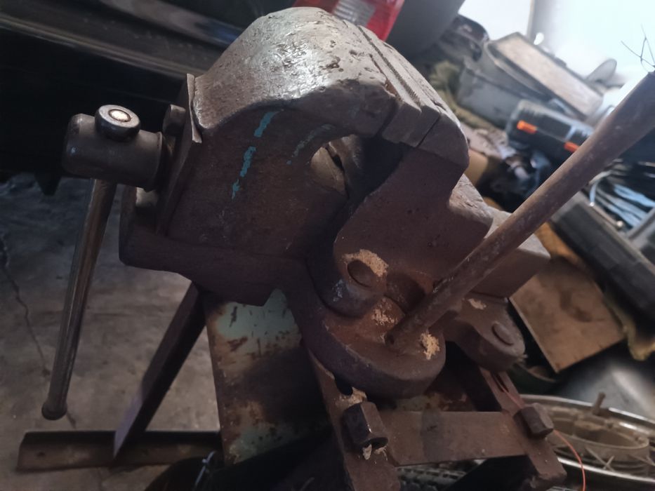 Тиски советские.