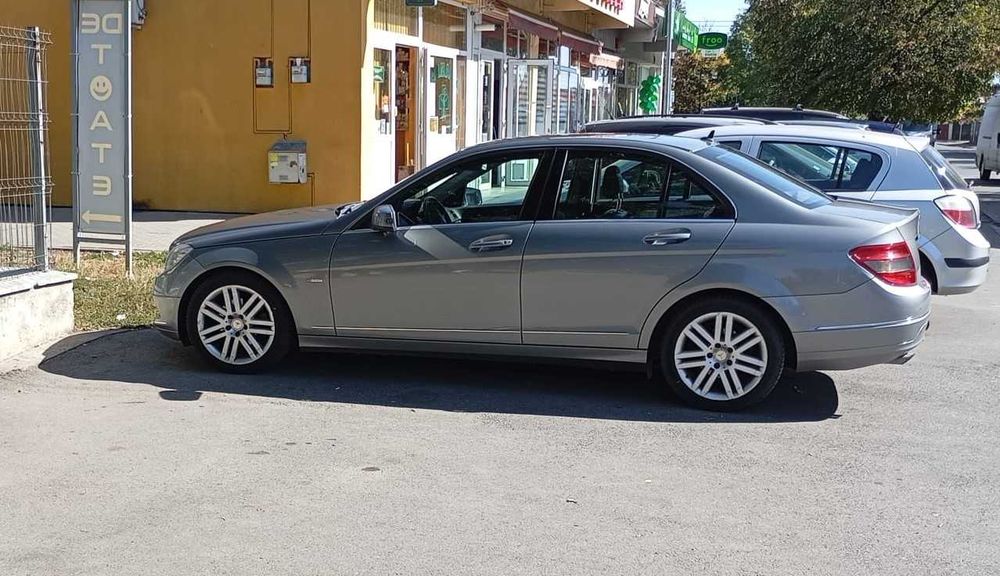 MERCEDES-BENZ C-Class 2010 — imagine 1