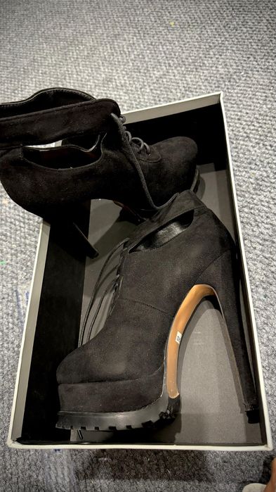 Срочно Туфли для стрип пластики