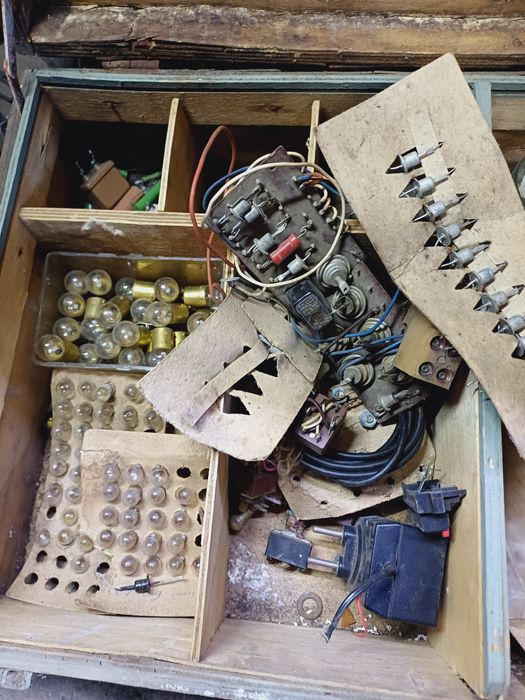 Ламочки, предохранители