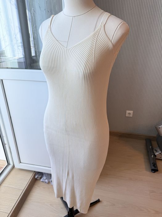 Продам женскую одежду