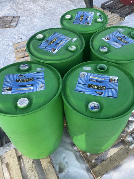 Пластиковые бочки 205л