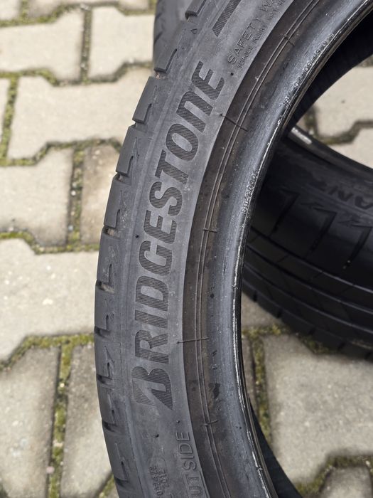 225 40 19 Bridgestone