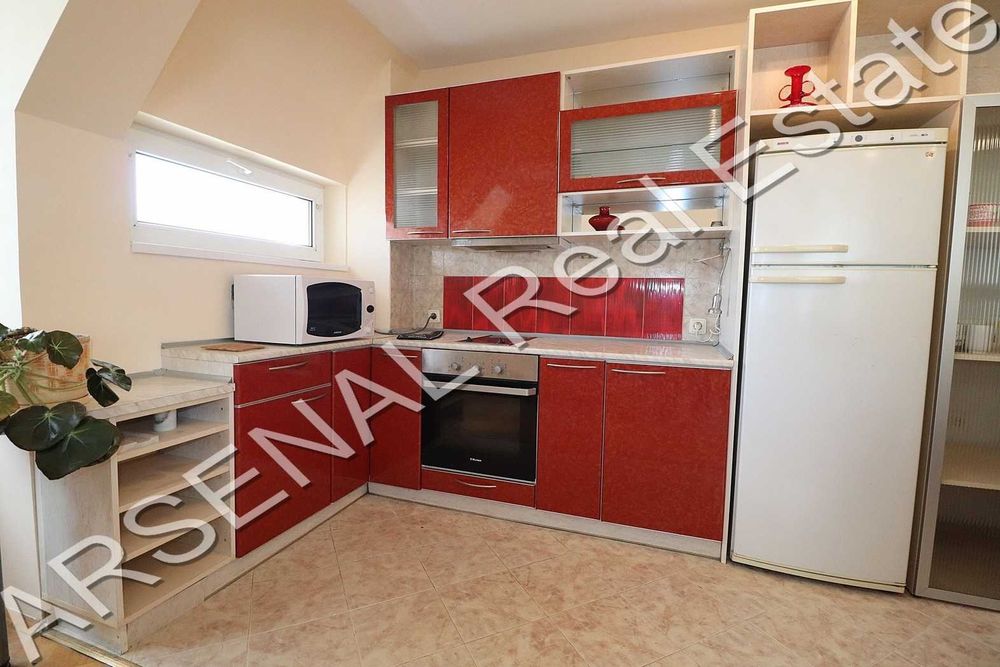 Дава се под наем Четиристаен апартамент в София, Гео Милев - 145 кв.м за 800 € - Снимка #1