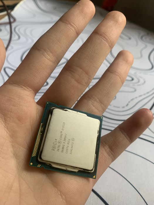 Процесор i3 3220 i7 2600