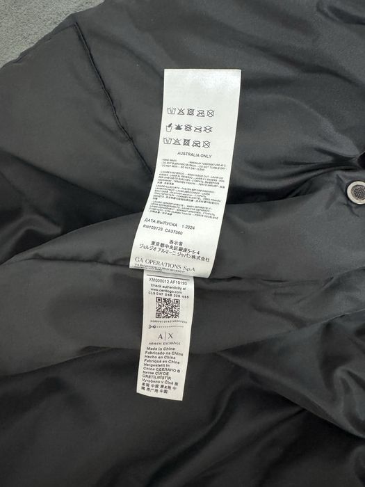 Продам мужскую куртку ARMANI EXCHANGE