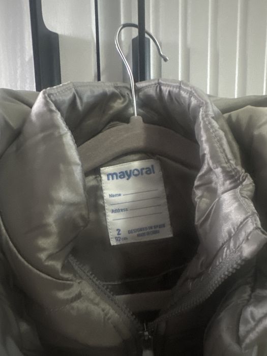 Продам куртку для девочки