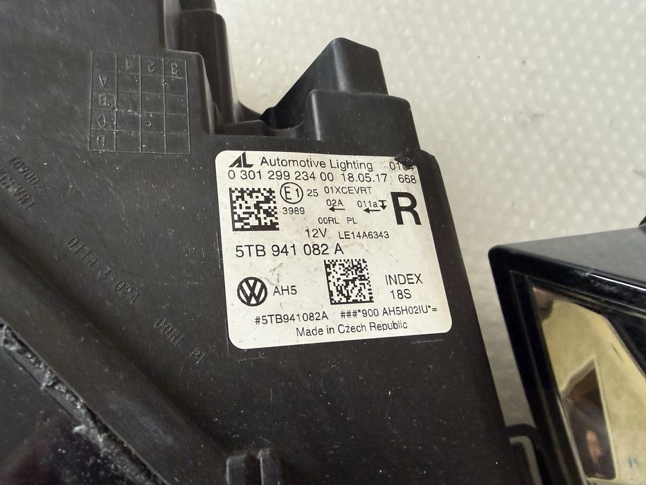 Фар девен и ляв VW Touran Full LED Туран различни видове