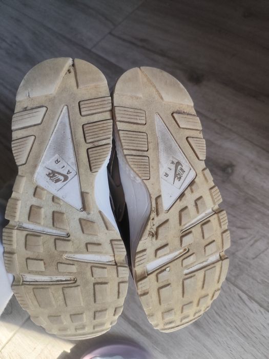 Pantofi Nike culoare kaki, piele mărimea 38