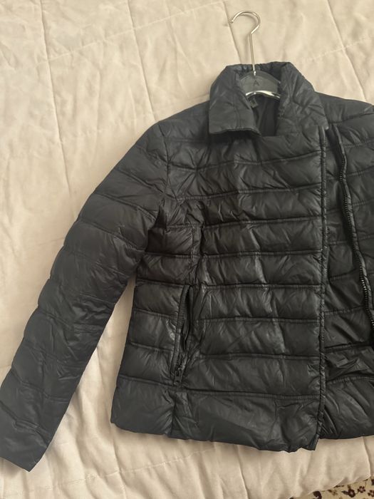 Куртка бренда mango