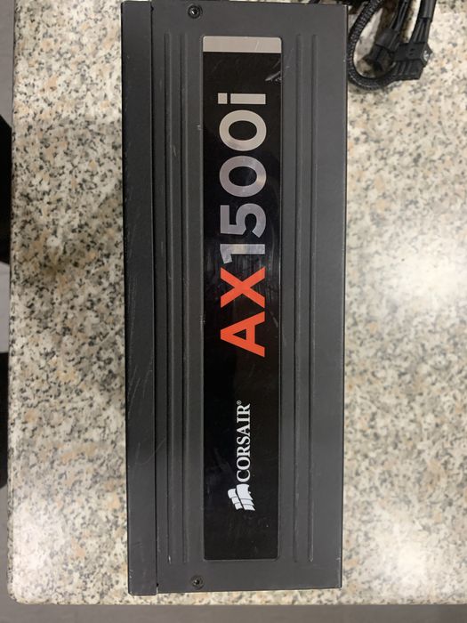 Sursǎ CorsairAX1500i