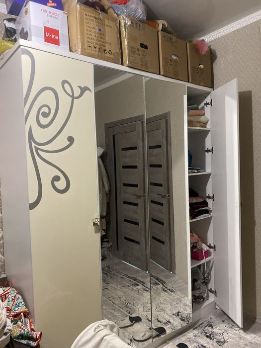 Обмен на угловой шкаф