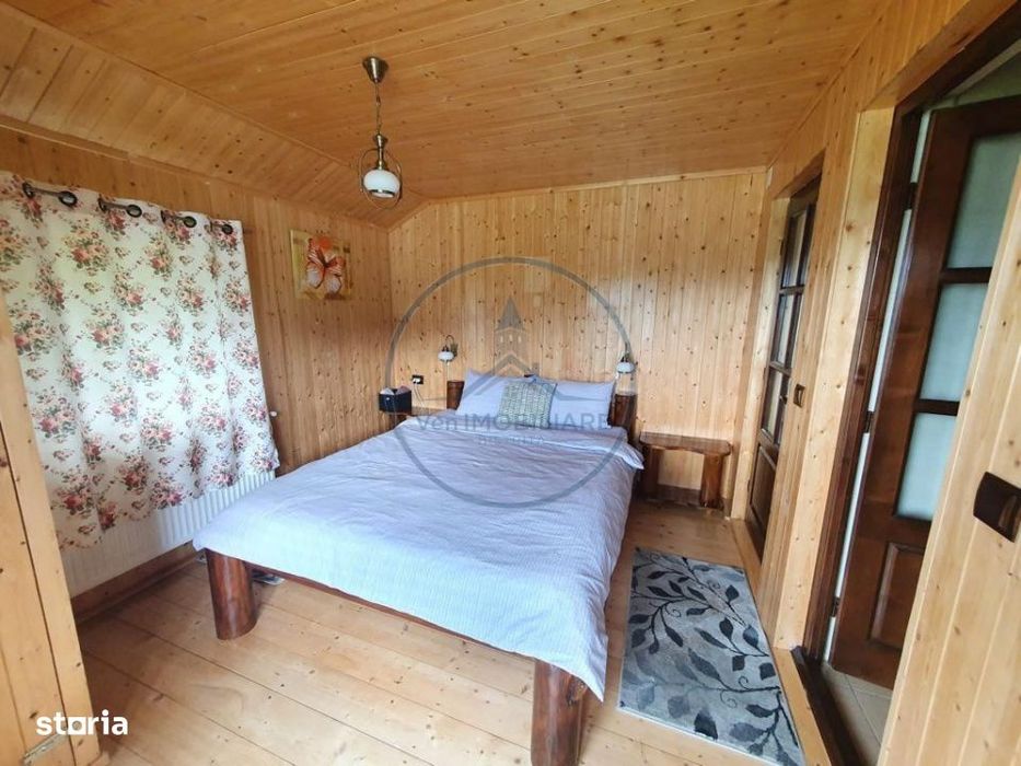Cabana cu accesc la lac, 1400mp teren Colibita