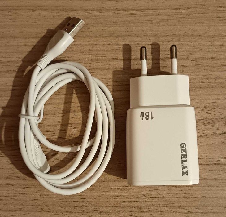 Зарядка для смартфона 18W