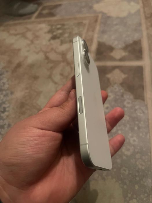 Iphone 16 продам идиалный