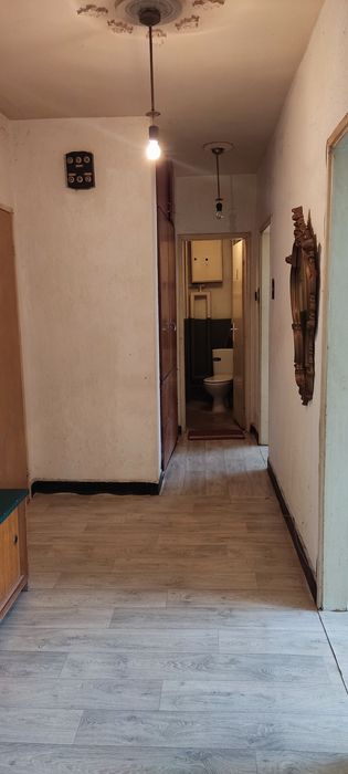 Отдава апартамент под наем в западната част на Казанлък