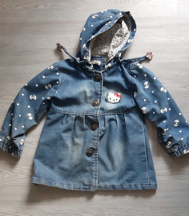 Продам демисезонную курточку