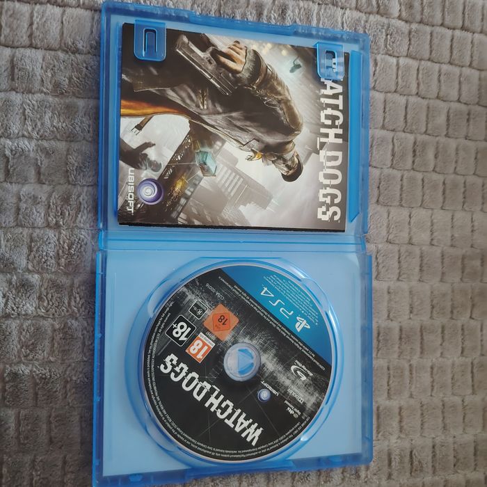 Vând joc ps4 Watch dogs(nu vând prin curier)accept și scib cu jocuri de ps4