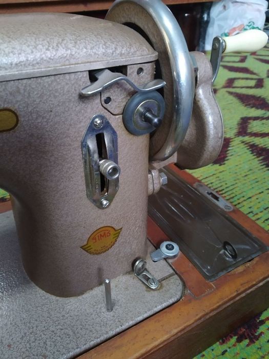 Швейная машинка,тикиш мощин