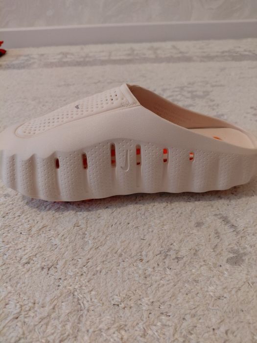 Продам Nike mind 001 не ношенные