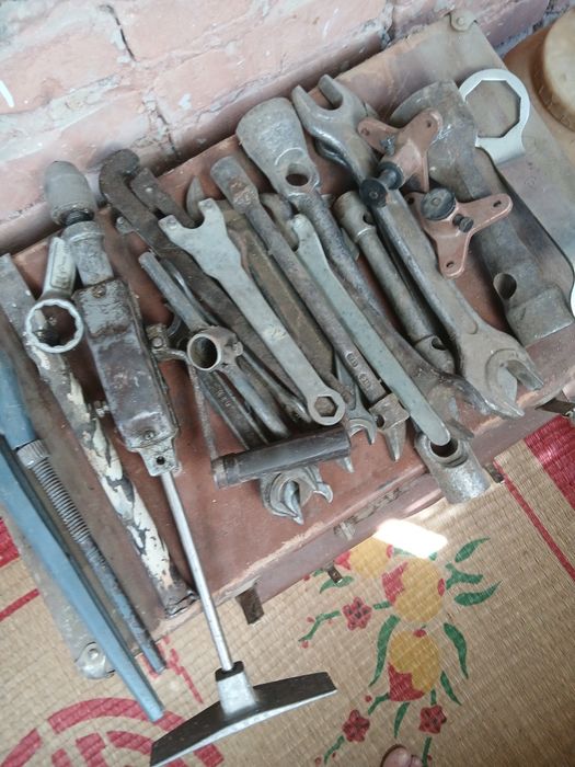 Продам металлическую дверь дёшево