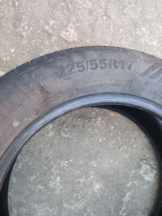 Vând 4 anvelope de vara Giti 225/55/R17