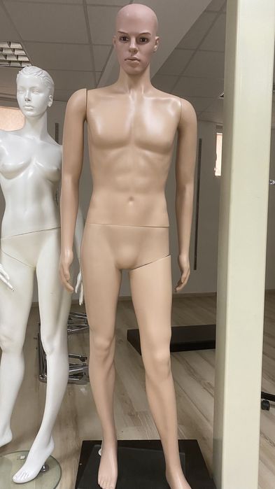 Мъжки и дамски манекени!