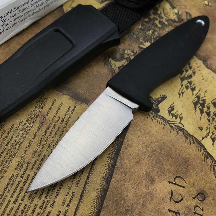 Малък тактически нож