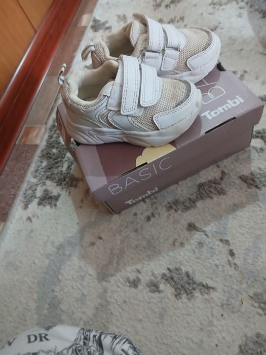 Сандали мальчик 21 р, кросы