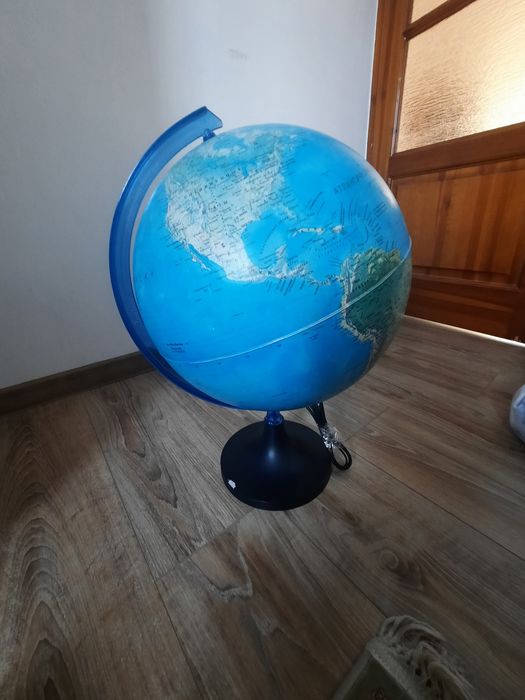 Глобус           .