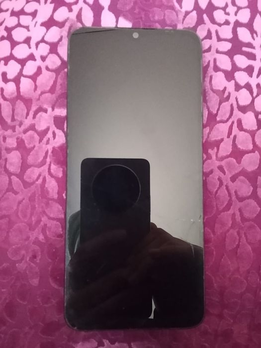 Телефон   сатылады