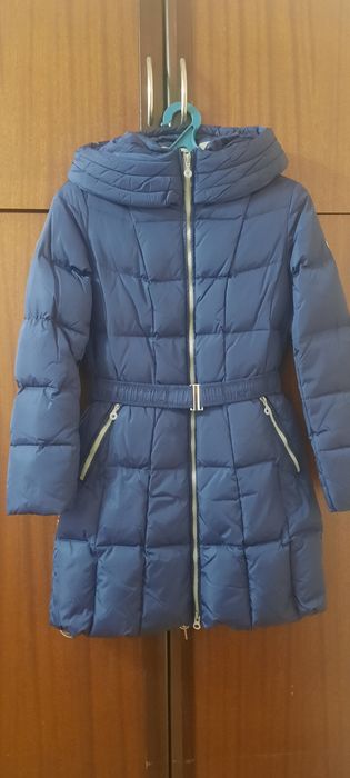 Пуховик для девочек. Зимний. Размер 152 см.
