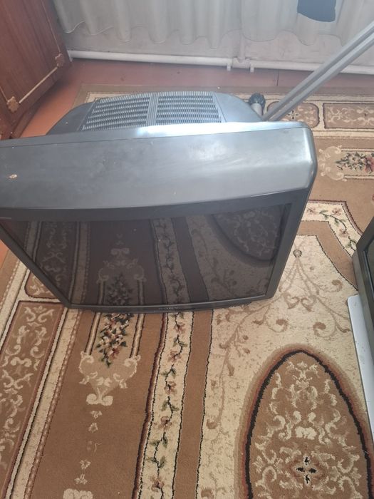 Телевизоры продам