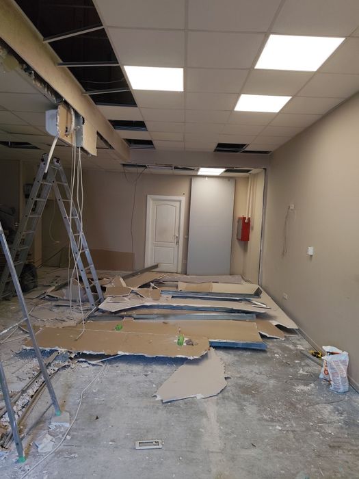 Zugrav scari bloc-apartamente-case-birouri