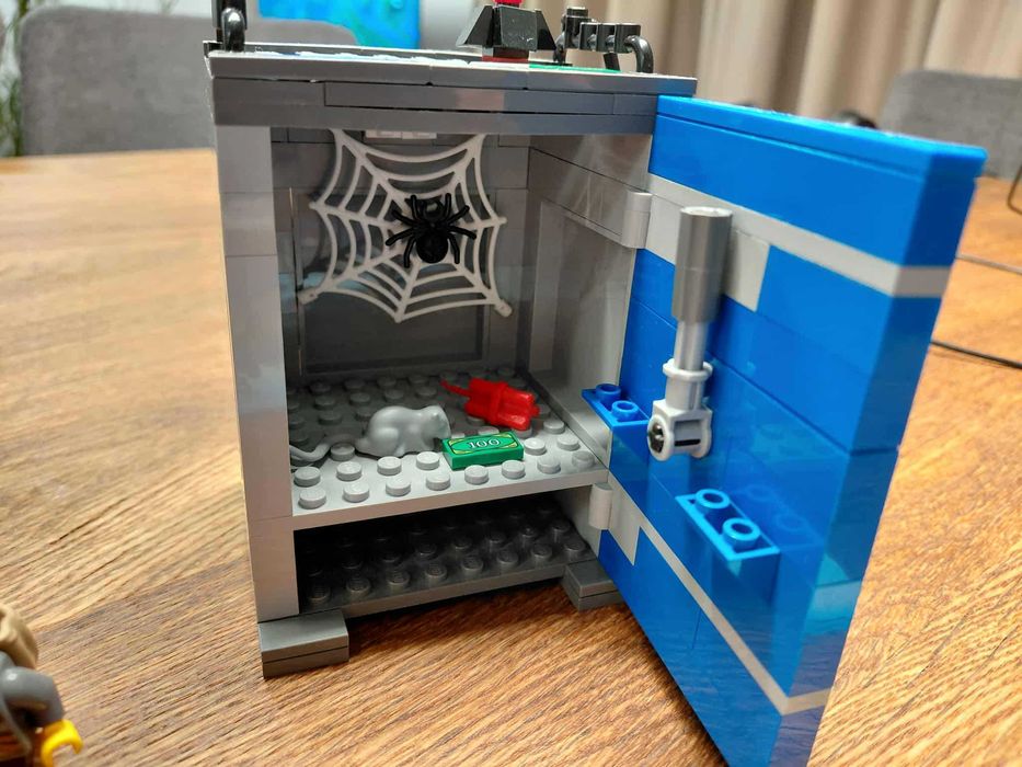 Конструктор Лего - модел LEGO 40110 - Лего касичка - Банков сейф