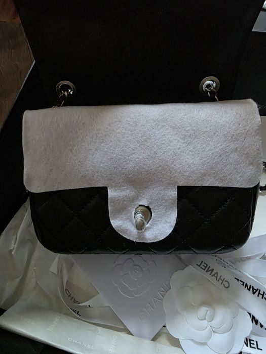 Налични мини чанта Chanel