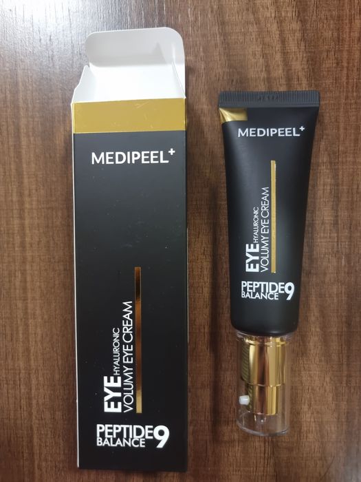 Различна козметика - декоративна и корейска