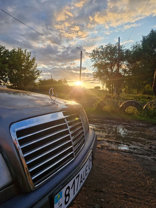 Продам Мерседес w124