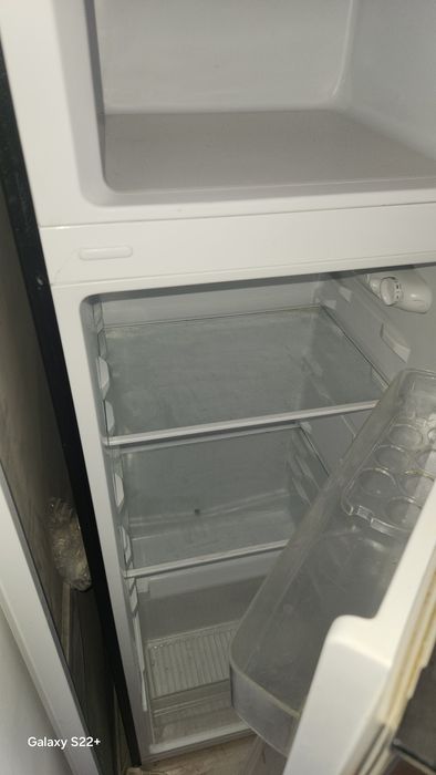 Стиралны машина холодилник спальны