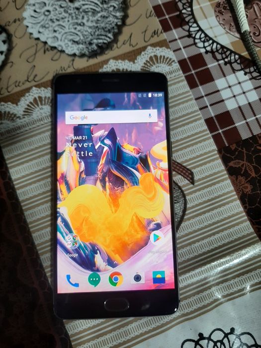 Продам телефон One plus 3T