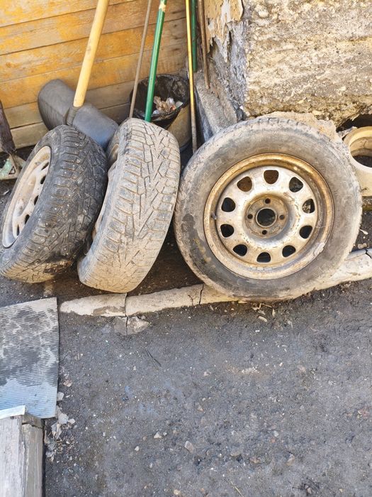Колеса на 14 на Пассат б4 пойдет на запаску