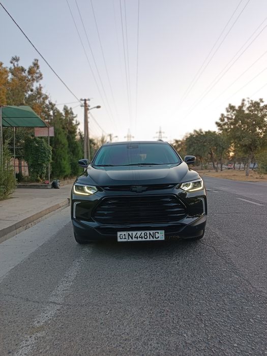 Tracker 2 premier, 2023