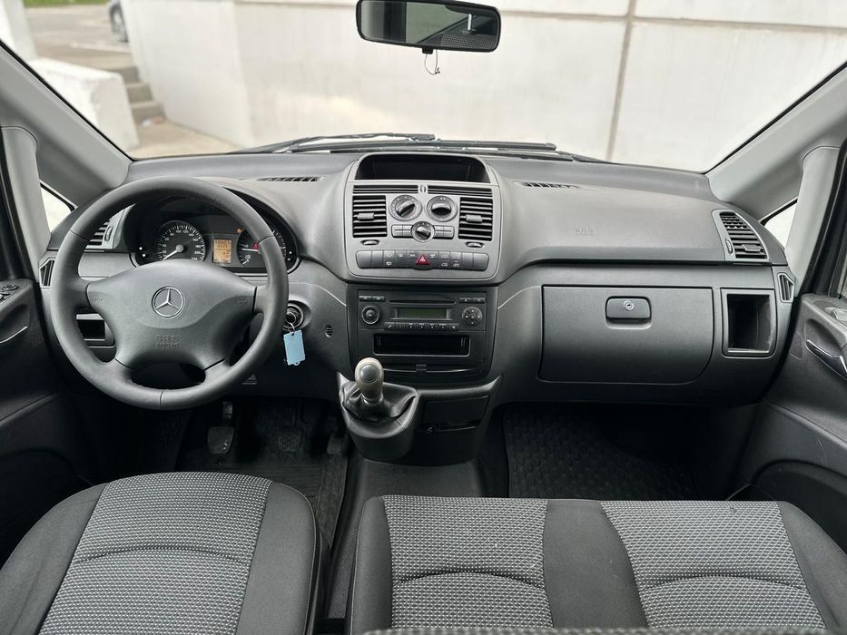 # Mercedes Vito 9 locuri #