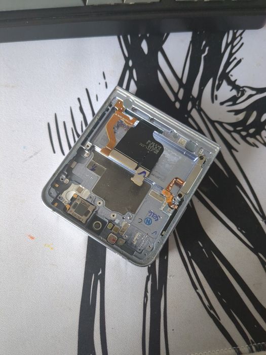 Самсунг флип 3,4 на запчасти