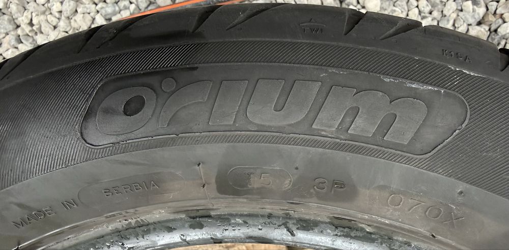 2бр 225/55/16 на 6мм  с 22дот