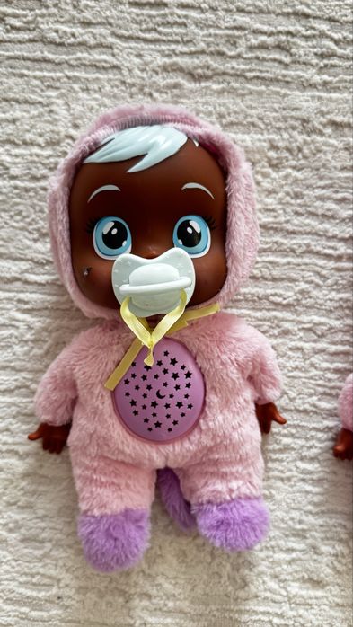 Продам 2 куклы Cry Babies как новая,но без коробки