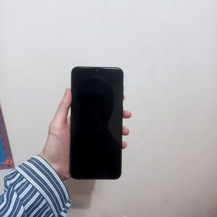 Telefon sotiladi

Holati: idealga yaqin, juda ehtiy