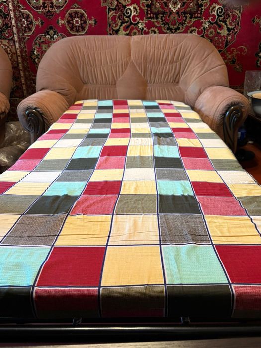 Продам комплект мягкой мебели