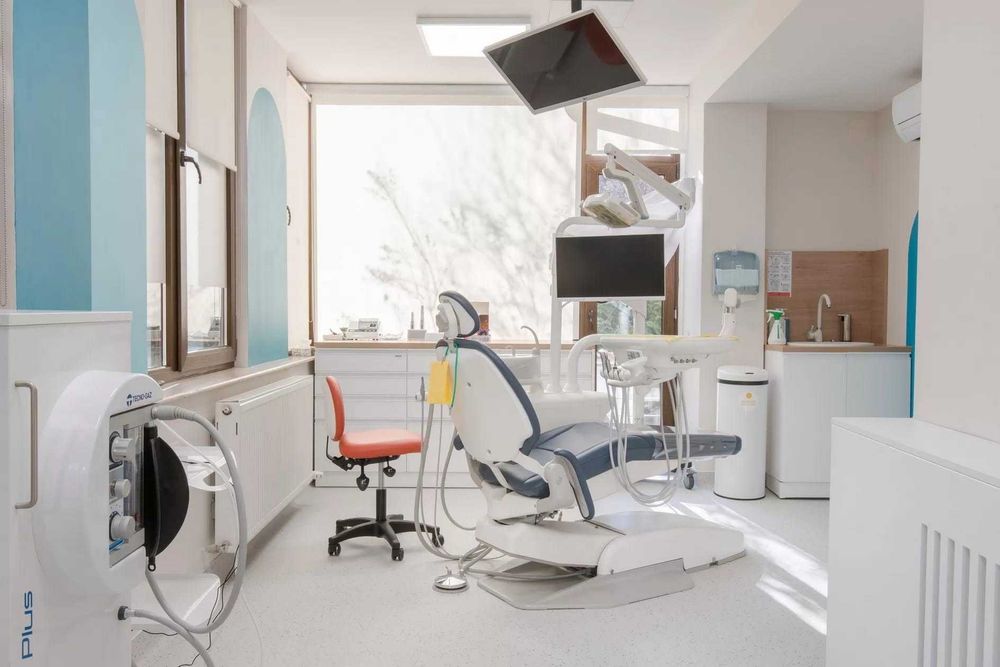 Spatiu comercial / Cabinete medicale / m2 in functie de cerinte Aure Vlaicu 83 / Loc de parcare asigurat